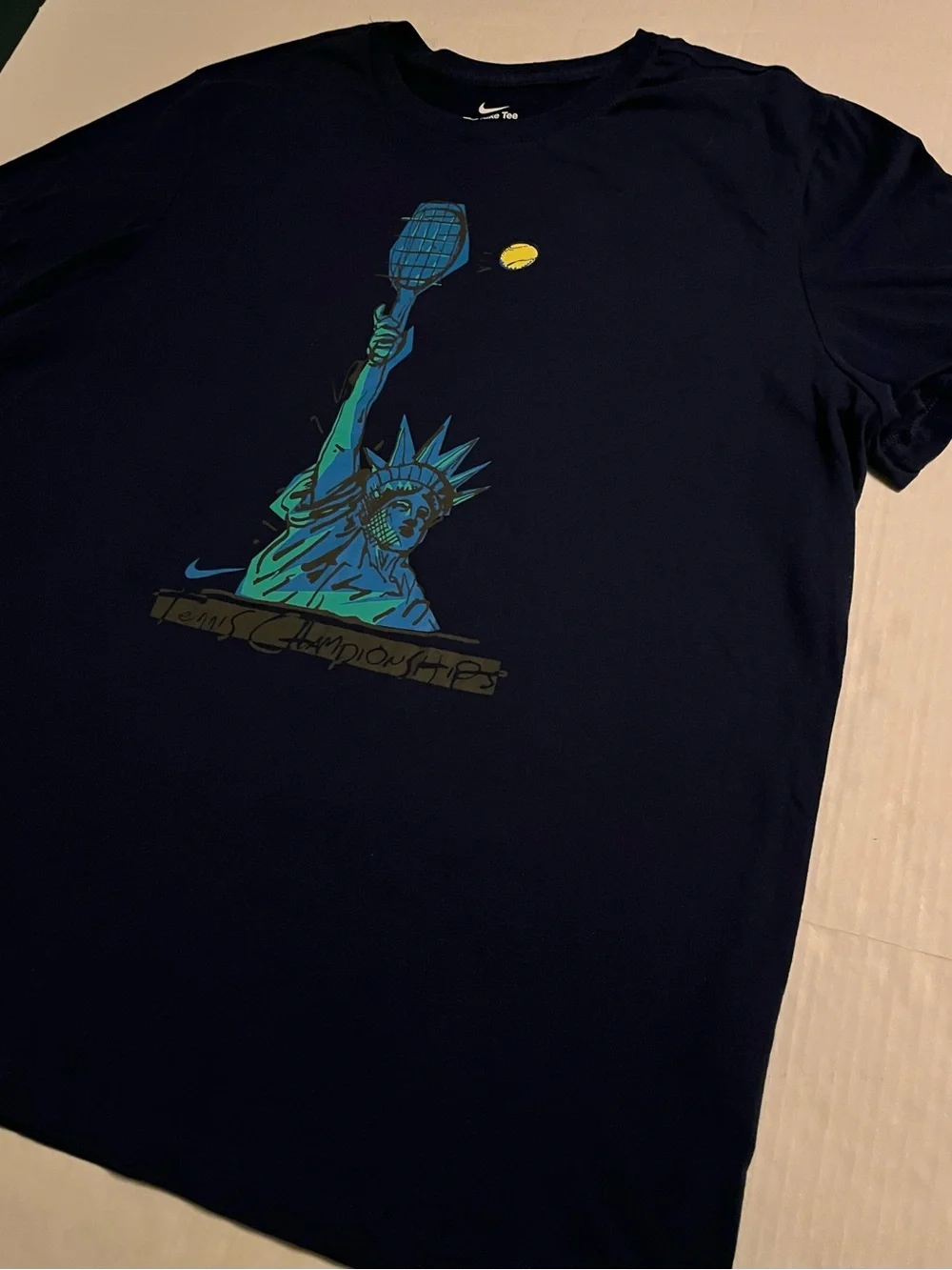 NEW Nike US Open Statue Of Liberty Tennis Tournament T-Shirt 2XL Blue USTA WTA